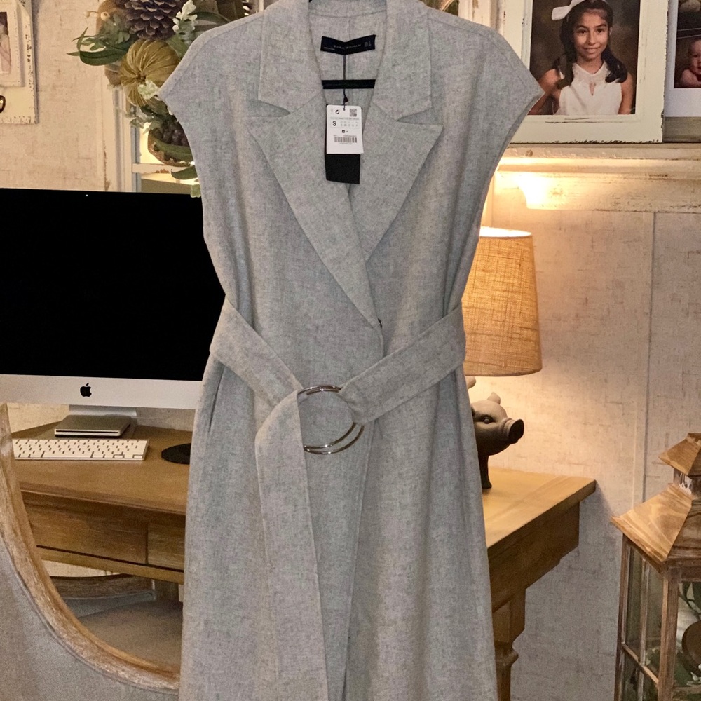 SOLD Zara sleeveless belted vest